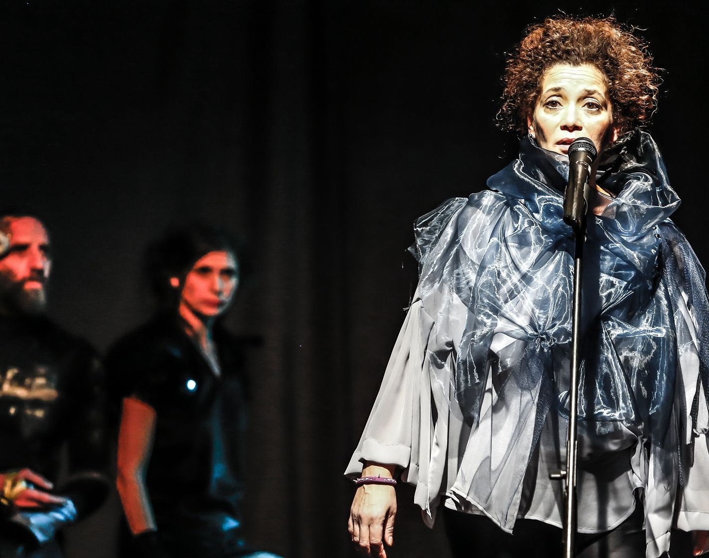 Teatro para Adolescentes y niños profe Gaby Suarez -foto-, adultos Nana Molina