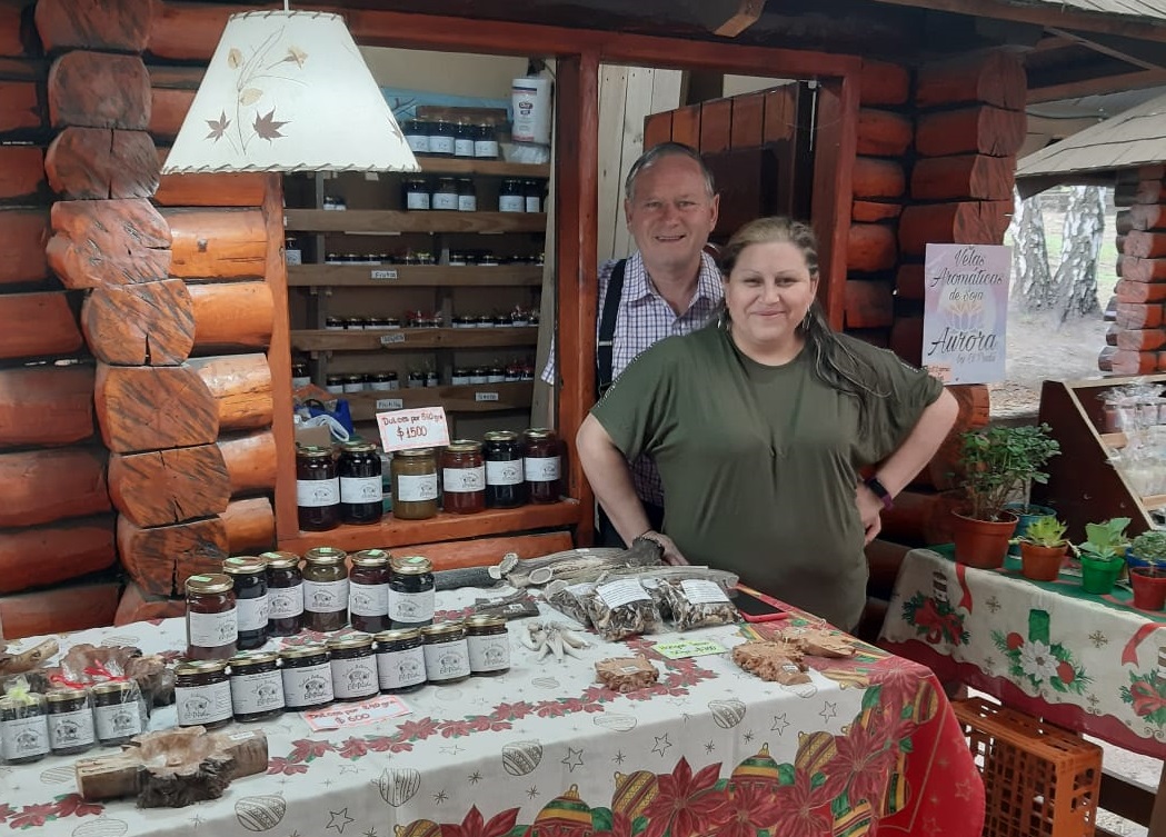 Emprendedores locales: Pedro Cárdenas, dulces ”El Pudú” y una tradición de más de 40 años en la localidad thumbnail