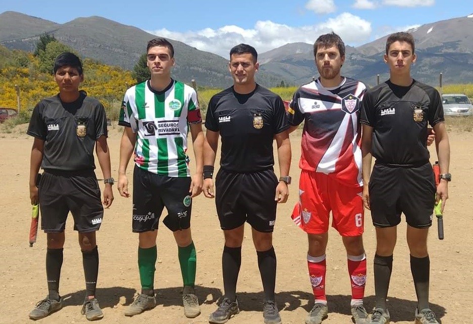 Piedritas ganó en Bariloche y tiene casi un pie en la final por el ascenso a primera A thumbnail