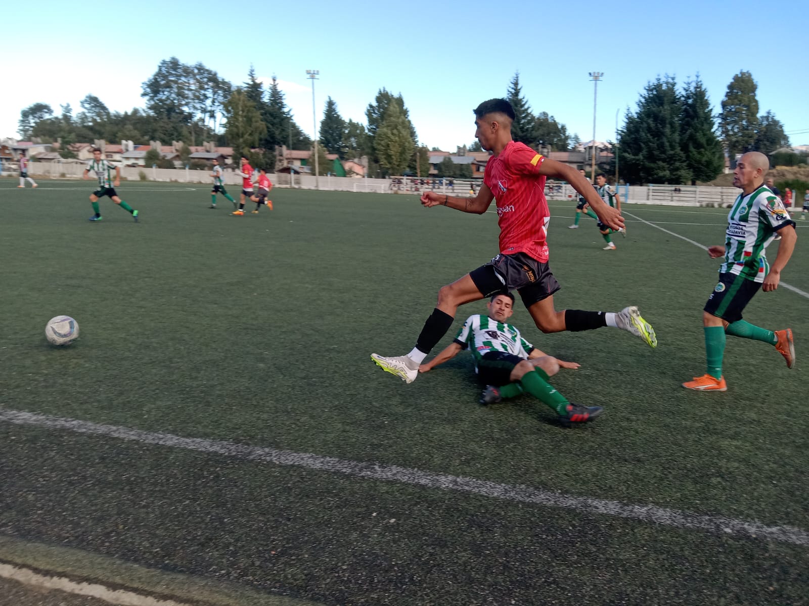 Las Piedritas le ganó a Independiente de Bariloche y vuelve a meterse en la pelea por la punta thumbnail