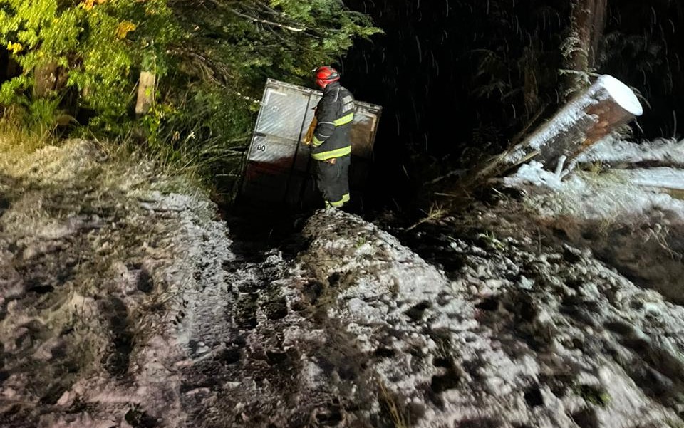 Habrá un corte de ruta rumbo al paso Samoré para retirar un camión accidentado thumbnail