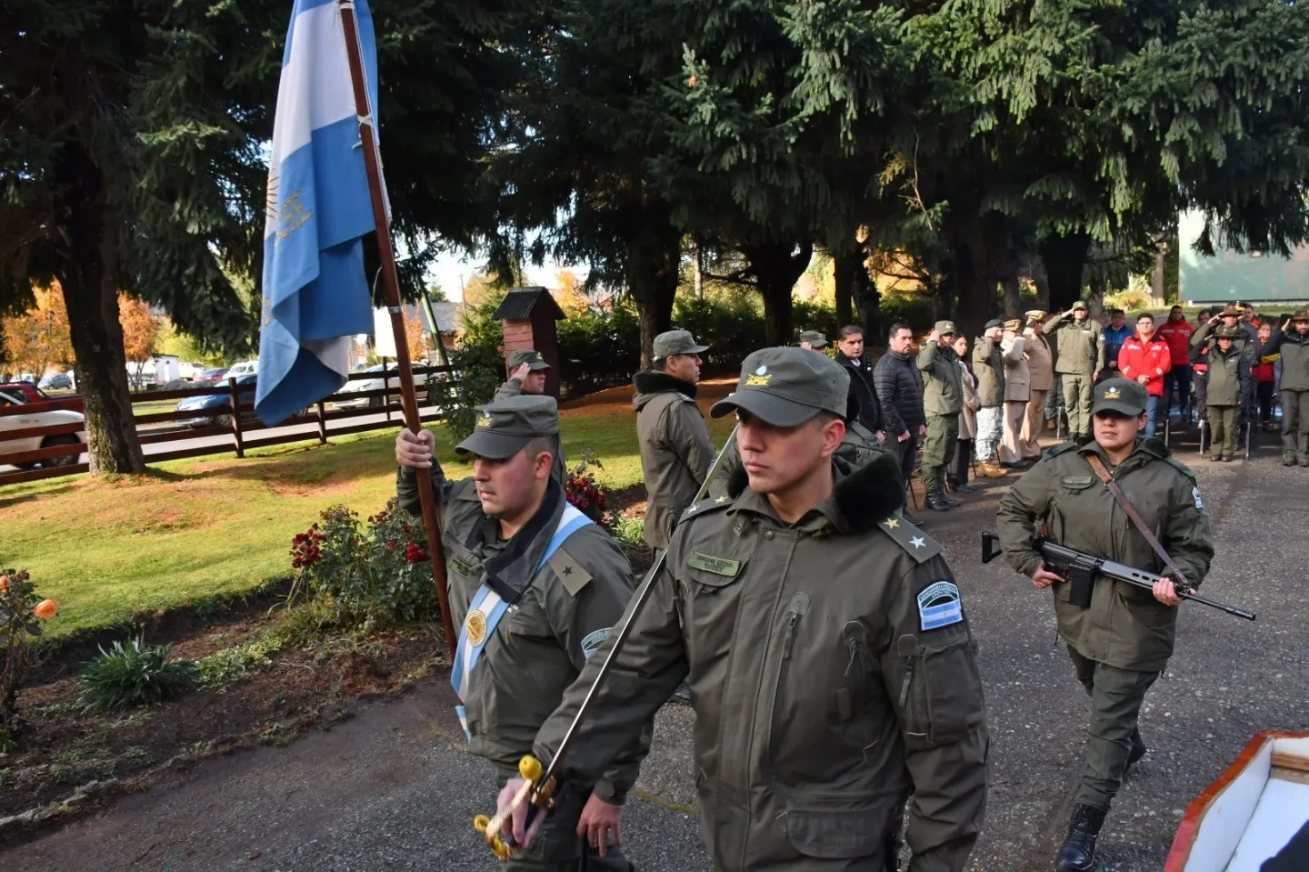 Se conmemoró el 78° aniversario de creación de la Sección Villa la Angostura de Gendarmería Nacional thumbnail